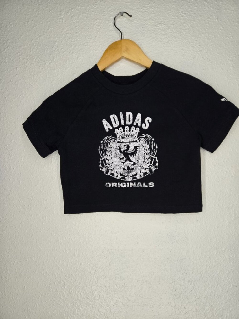 Adidas Originals Crest Black Crop Top